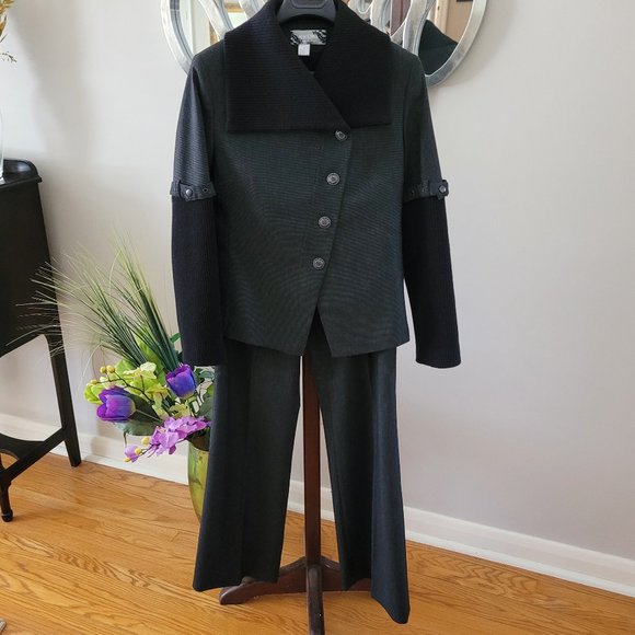 Nicowa Taupe and Black Wide Leg Pant Suit US 6 - Picture 3 of 16